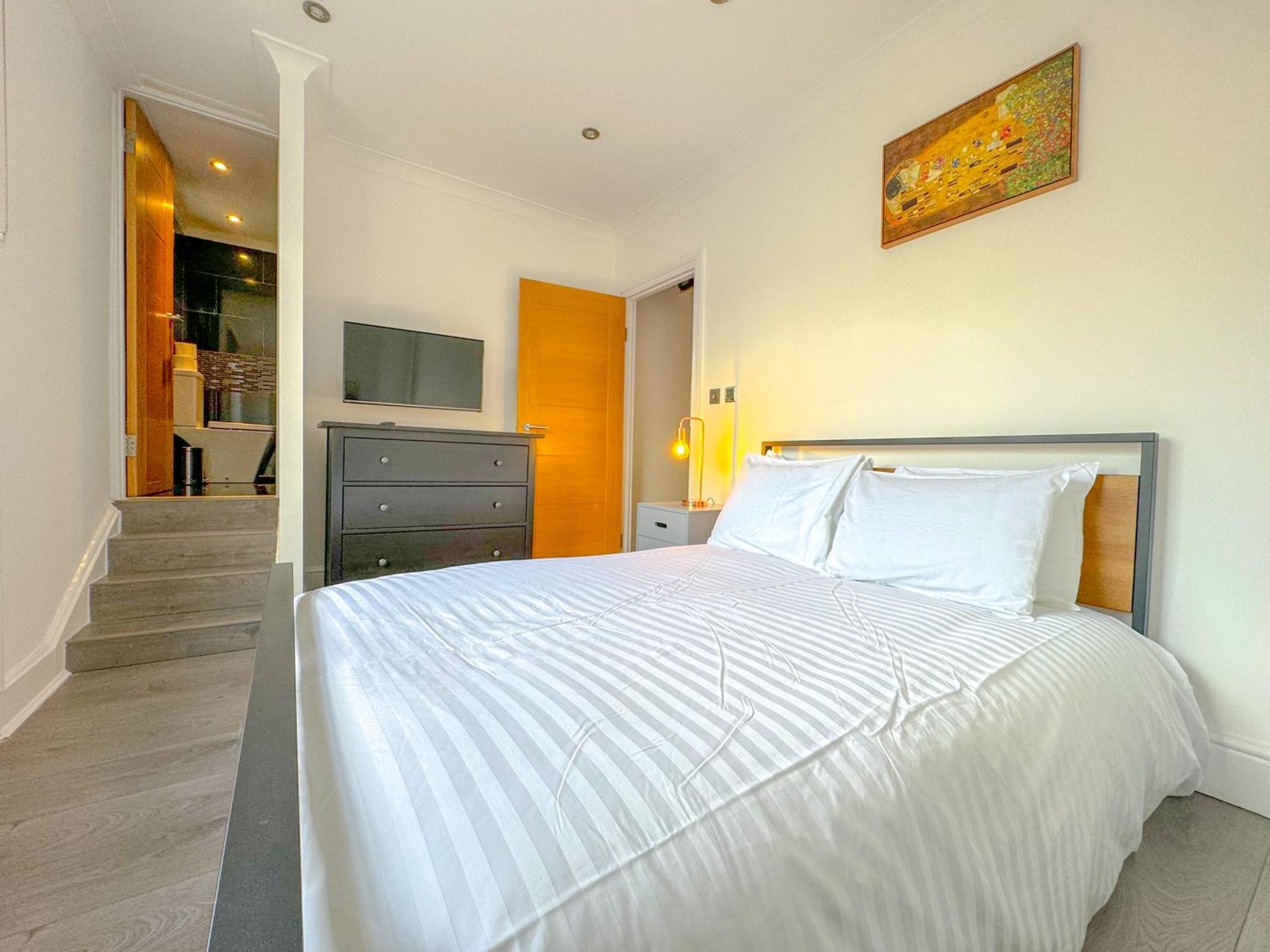 Conway Apartments Лондон Экстерьер фото