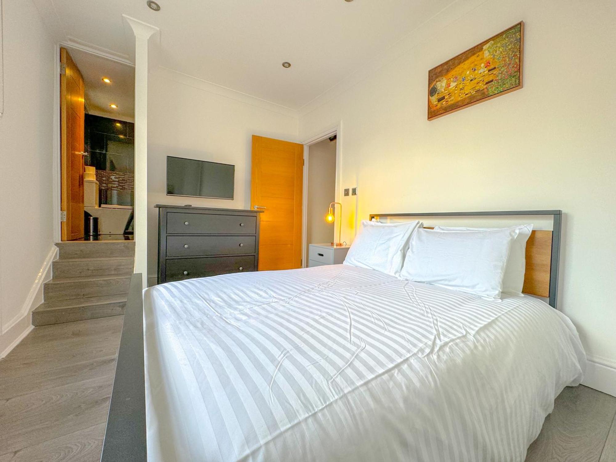 Conway Apartments Лондон Экстерьер фото